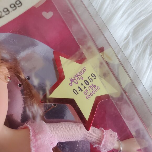 Bratz Sweet Heart First Edition Meygan Fashion Doll Exclusive - Picture 8 of 15